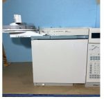 Agilent 6890N with FID and 7683 autosampler and auto injector از تجهیز دانش پترو ازماموجود میباشد .